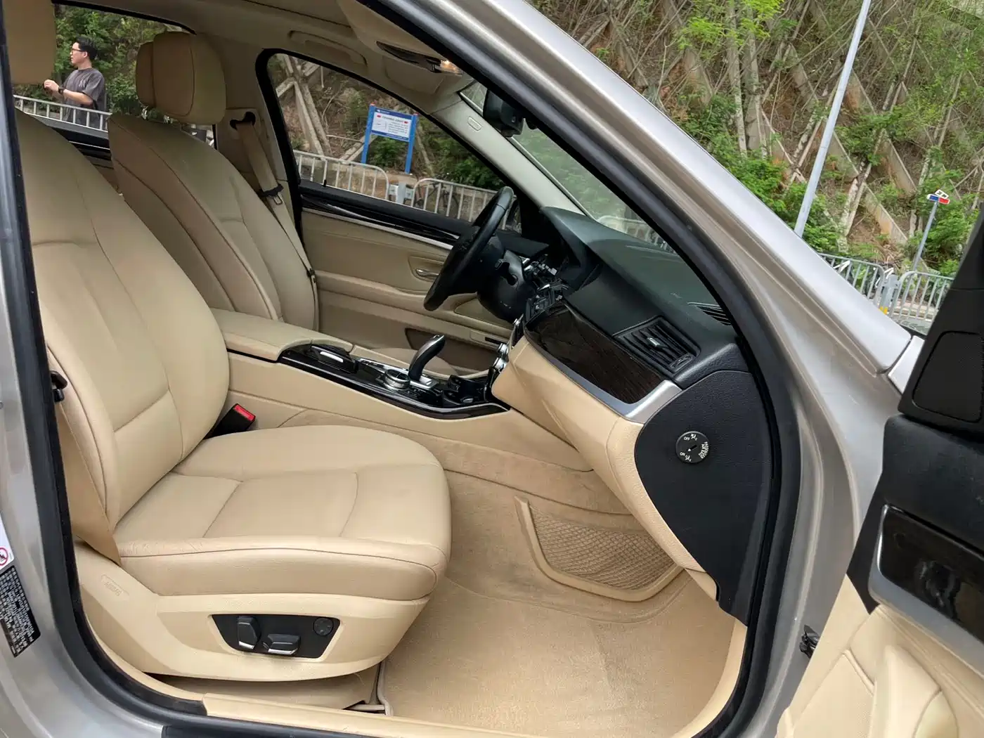 BMW 5 Series 2013 530Li Leadership фото 13
