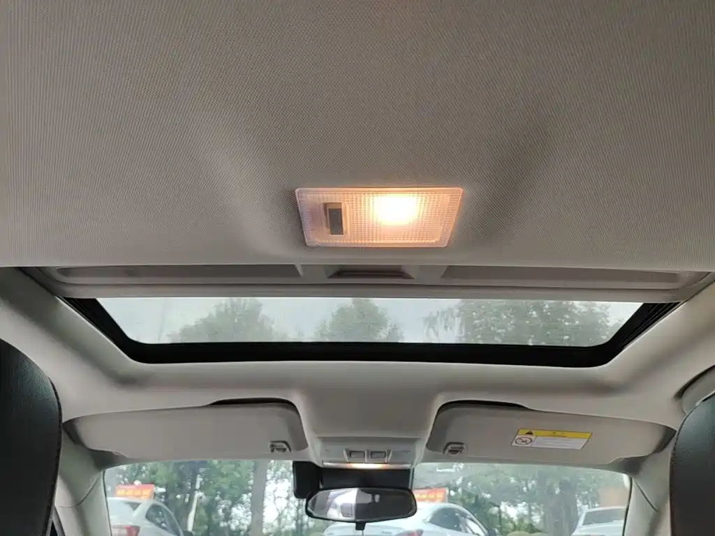 Фото 18 - Buick Encore