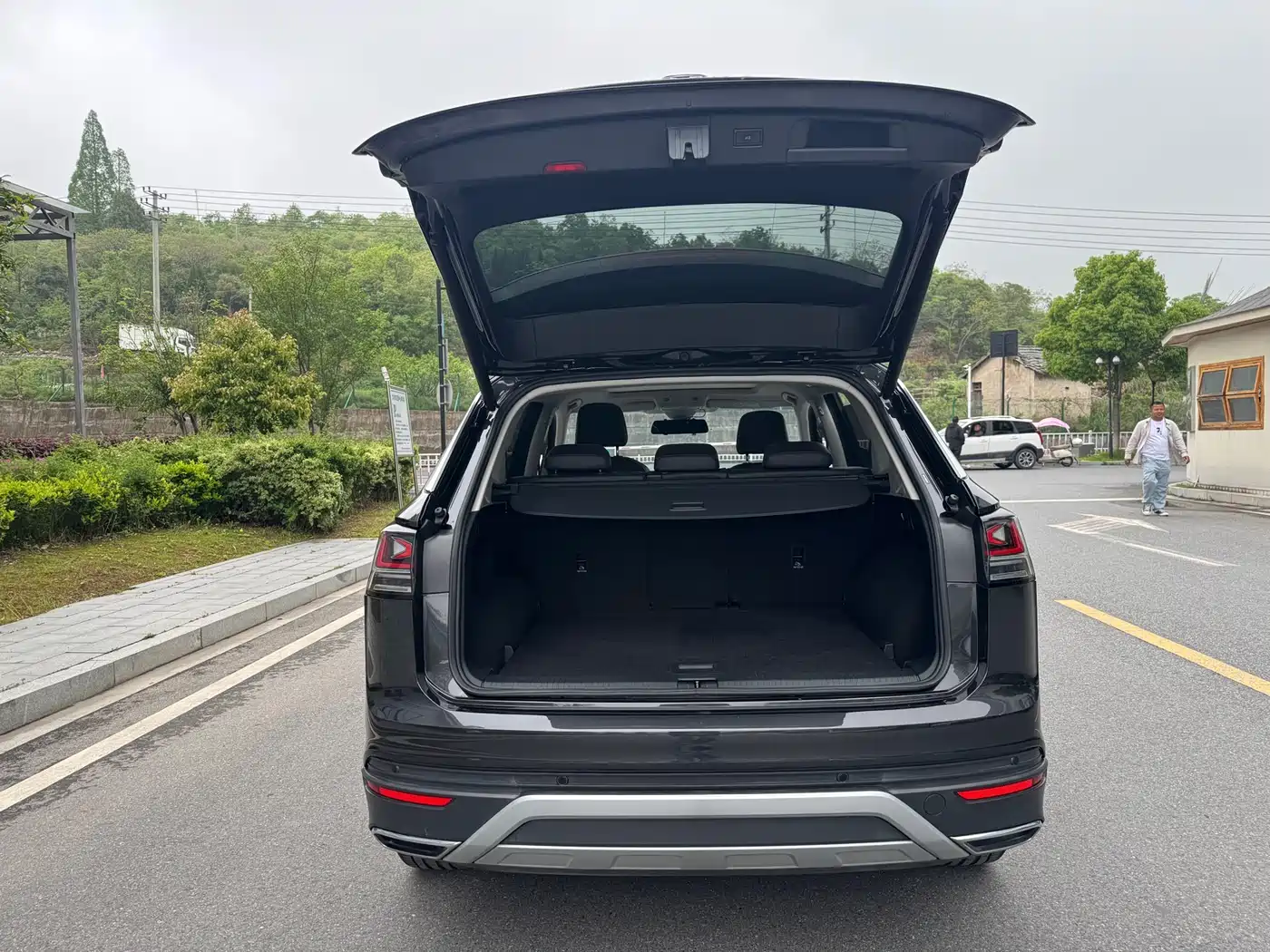 Volkswagen Tayron 2023 330TSI 2WD Luxury Plus Advanced Edition фото 17