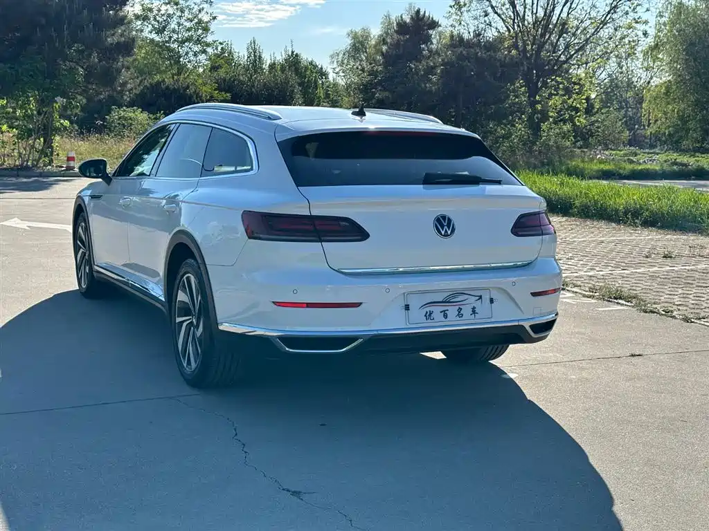 Volkswagen FAW-Volkswagen CC 2021 Shooting Brake 330TSI Hunter Edition фото 4
