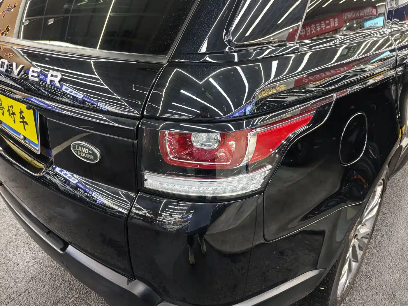 Фото 24 - Land Rover Range Rover Sport