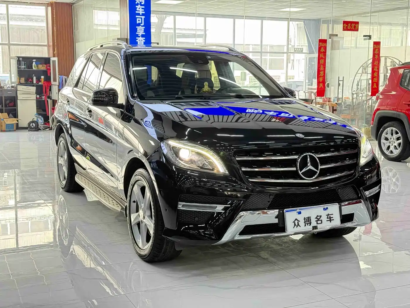 Mercedes-Benz M-Class 2014 ML 320 4MATIC фото 3