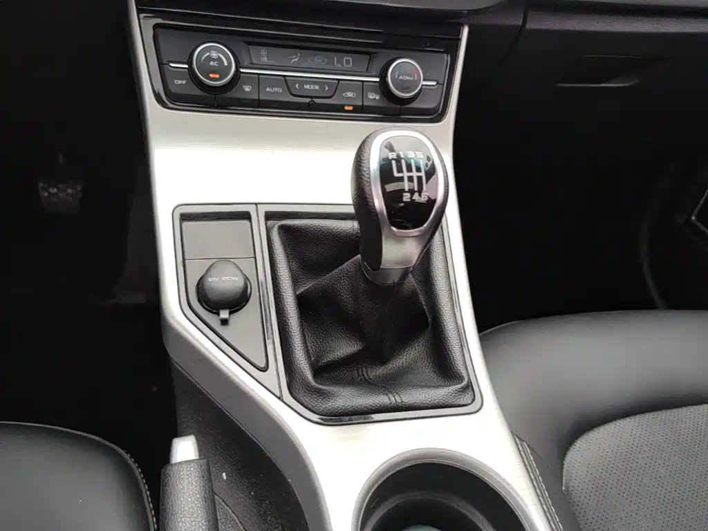 Photo 14 - Geely Emgrand GL