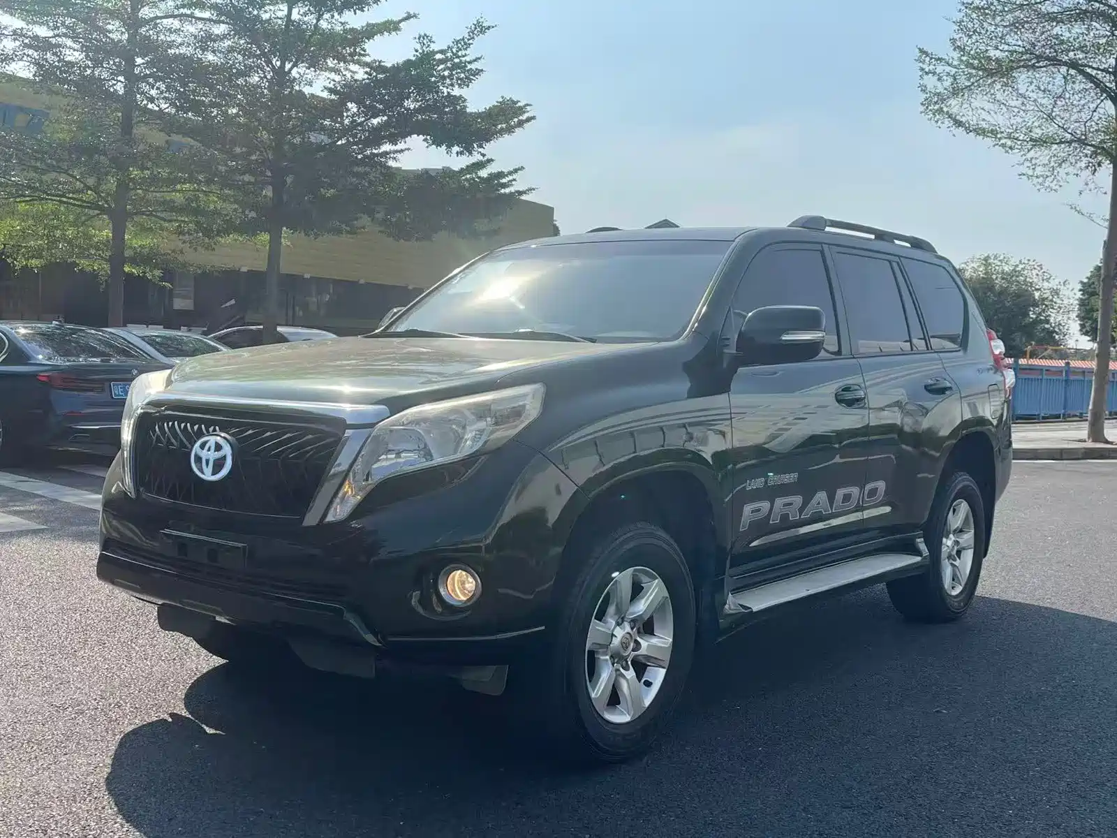 Фото 2 - Toyota Prado
