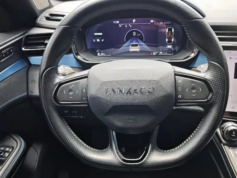 Lynk & Co 05 EM-P 2021 1.5TD PHEV HALO фото 9