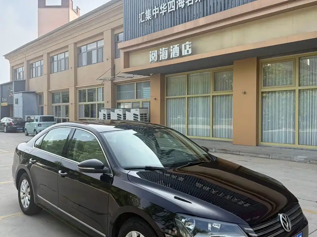 Volkswagen Passat 2011 2011 1.8TSI DSG Royal Edition