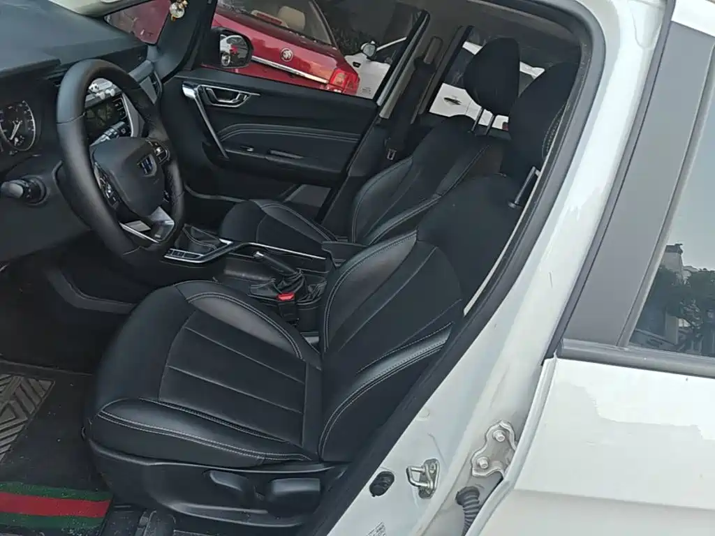 Photo 15 - Geely Vision X3