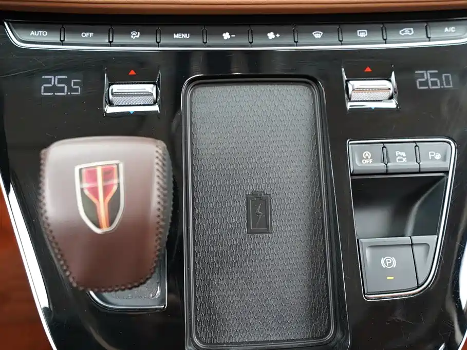 Hongqi HQ9 2023 2.0T Smart Connect Flag Smooth Edition фото 10