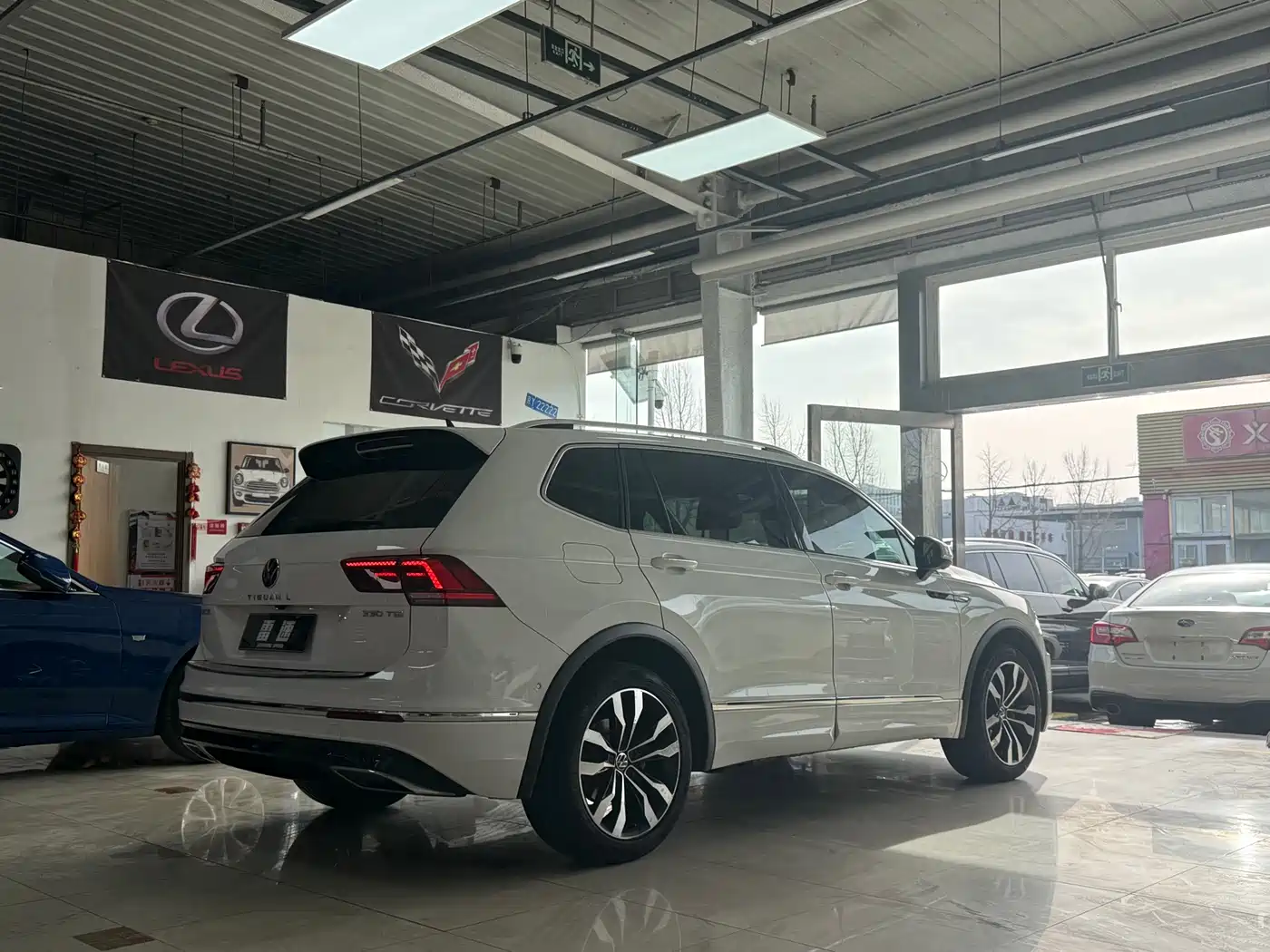 Volkswagen Tiguan L 2021 330TSI Automatic 2WD R-Line Flagship фото 4