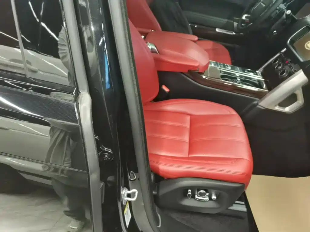 Фото 25 - Land Rover Range Rover