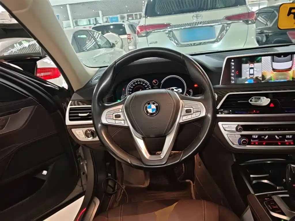 BMW 7 Series 2018 730Li Leading Type Excellence Package фото 11