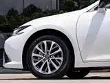 Фото 8 - Lexus ES