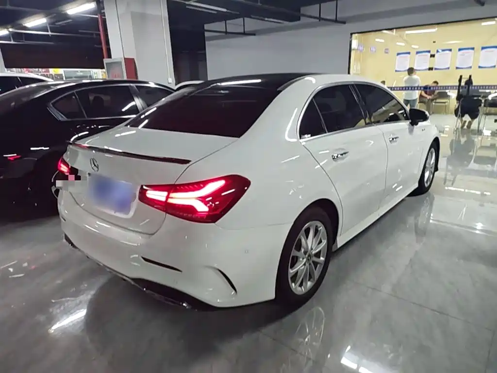 MERCEDES-BENZ CLASS A