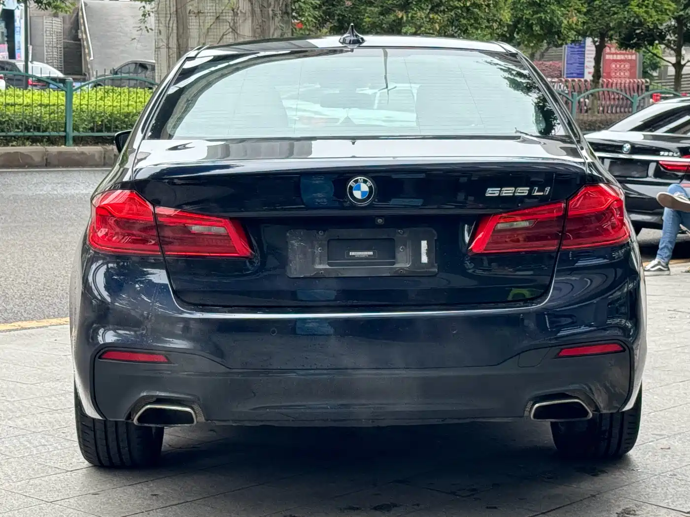 BMW 5 Series 2018 525Li M Sport Package фото 18