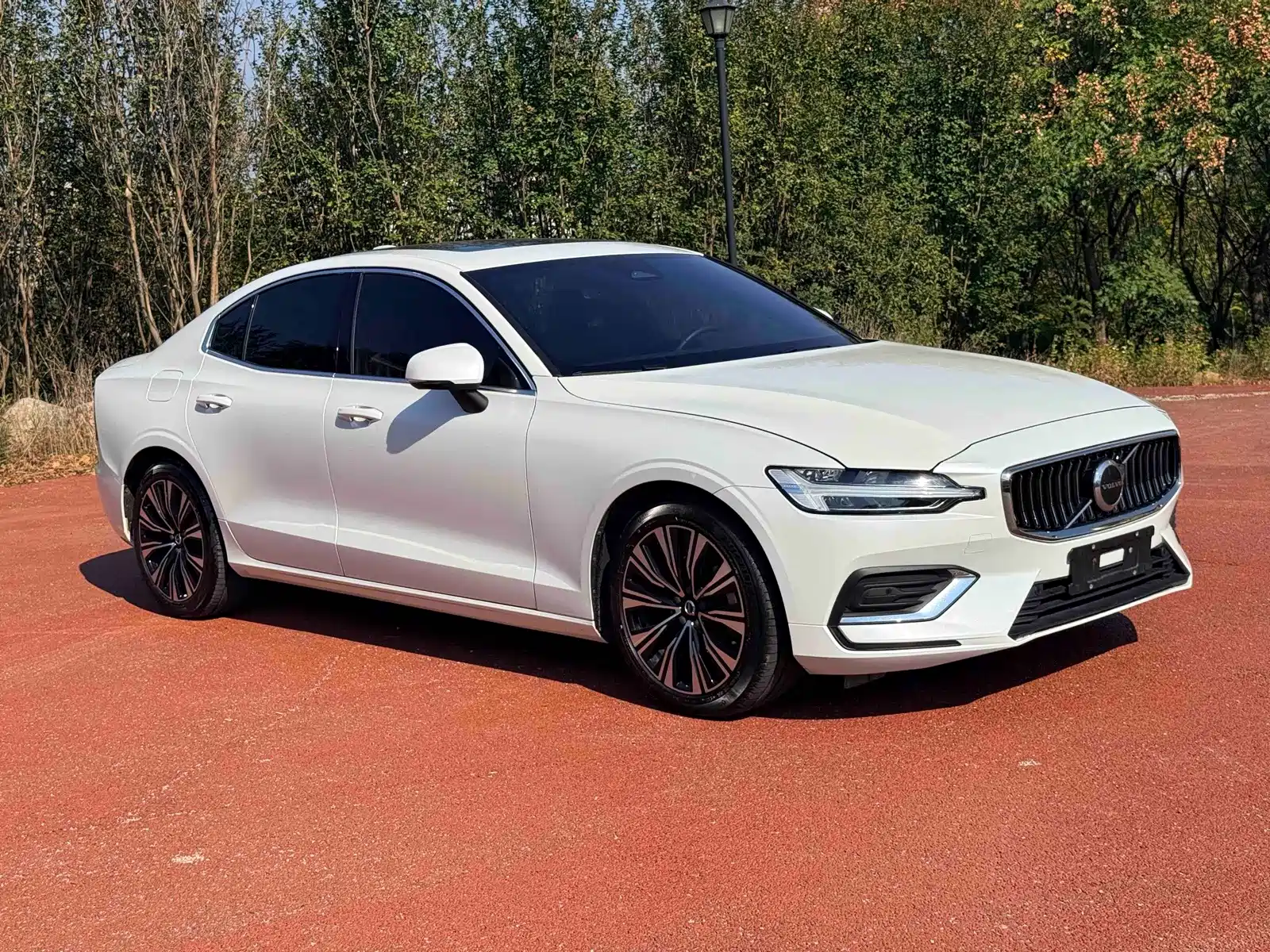 Photo 3 - Volvo S60