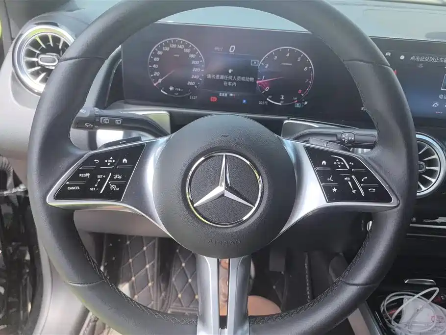 Mercedes-Benz GLB 2024 GLB 200 Dynamic фото 15