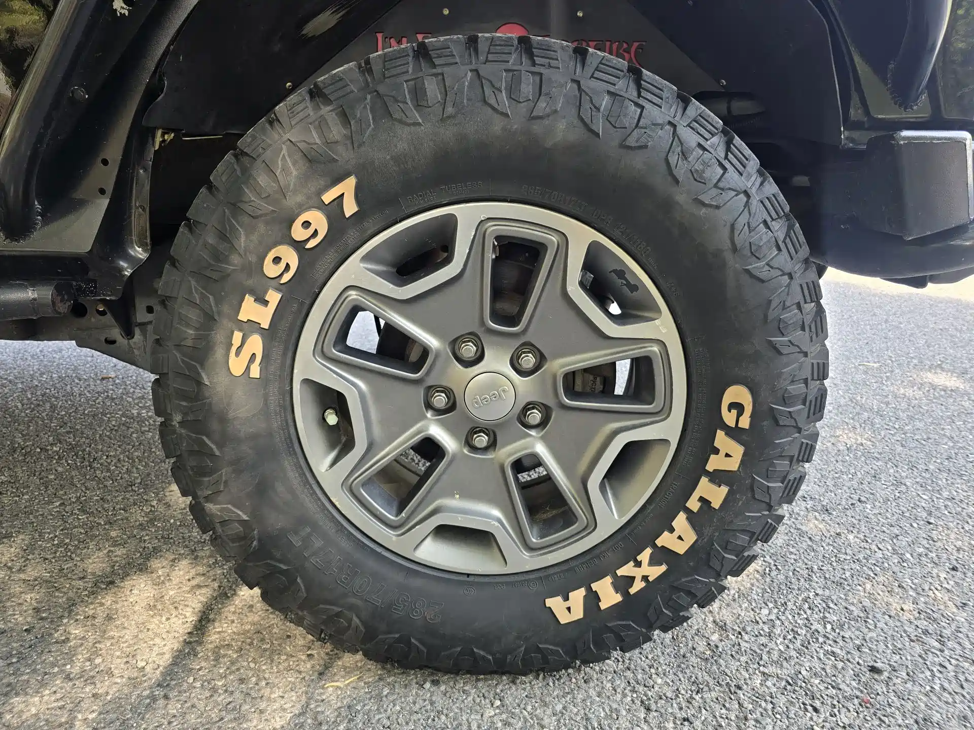 Photo 13 - Jeep Wrangler