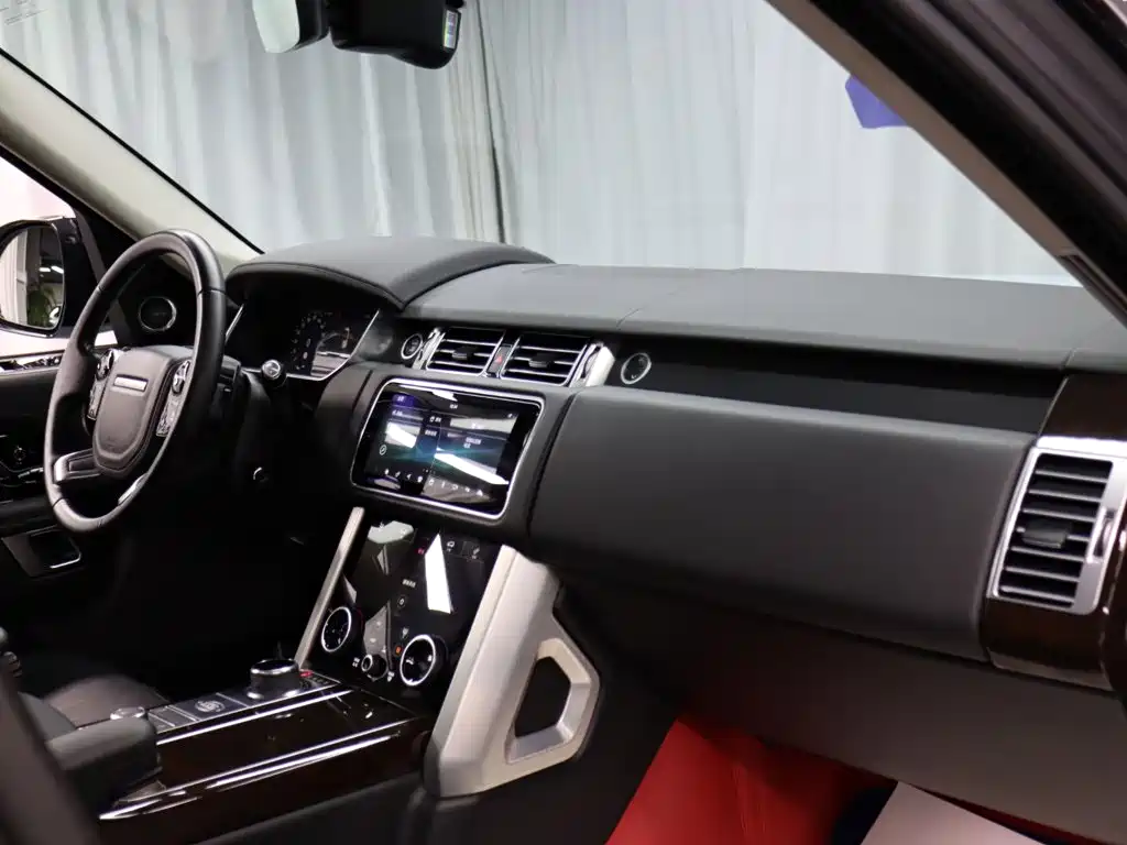 Land Rover Range Rover 2021 2021 3.0 L6 Heritage Extended Classic Edition