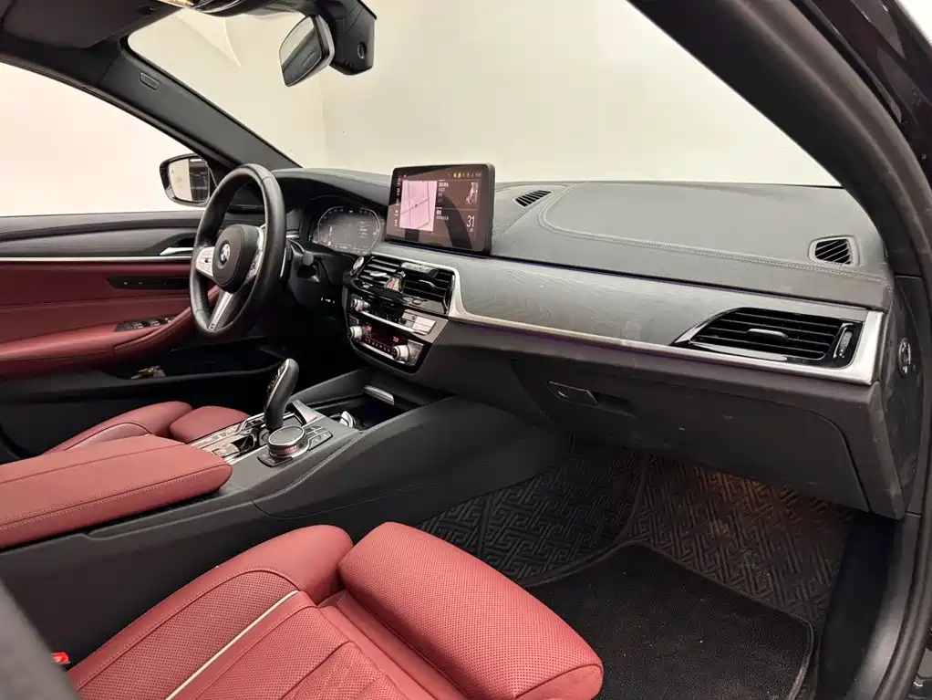 BMW 5 Series, миниатюра 11