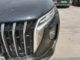 صورة 24 - Hongqi HS7 PHEV