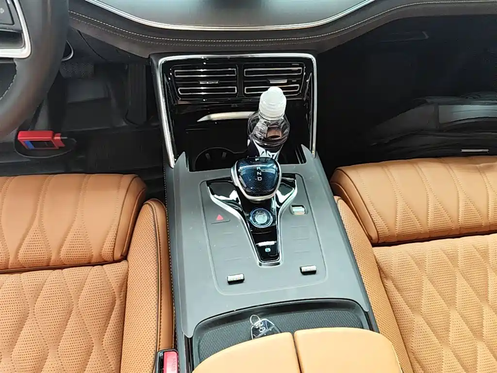 BYD Tang New Energy 2023 Model DM-i Champion Edition 112KM Premium фото 14