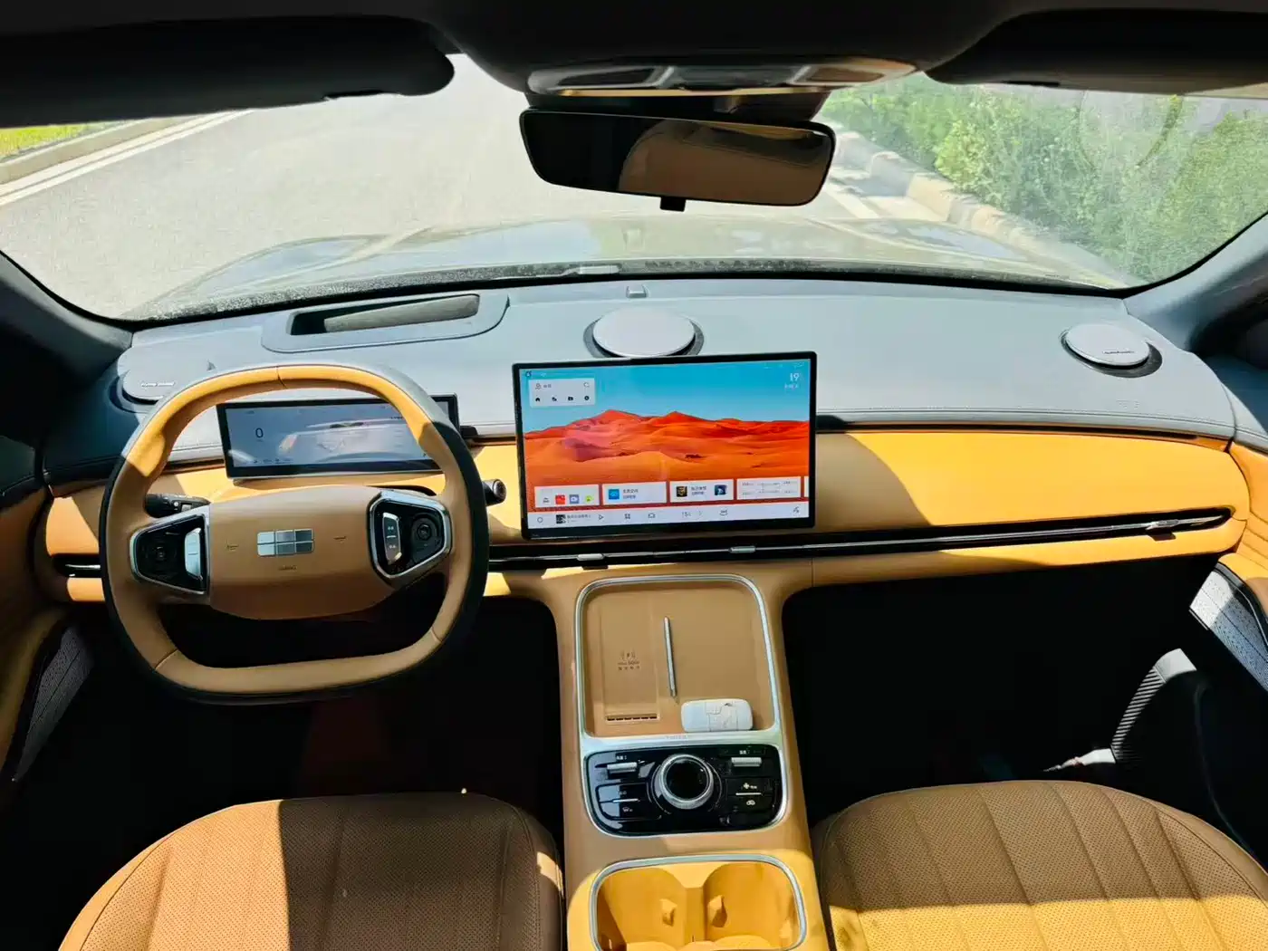 Geely Galaxy Galaxy Starship 7 EM-i 2025 120km Navigation Edition фото 6
