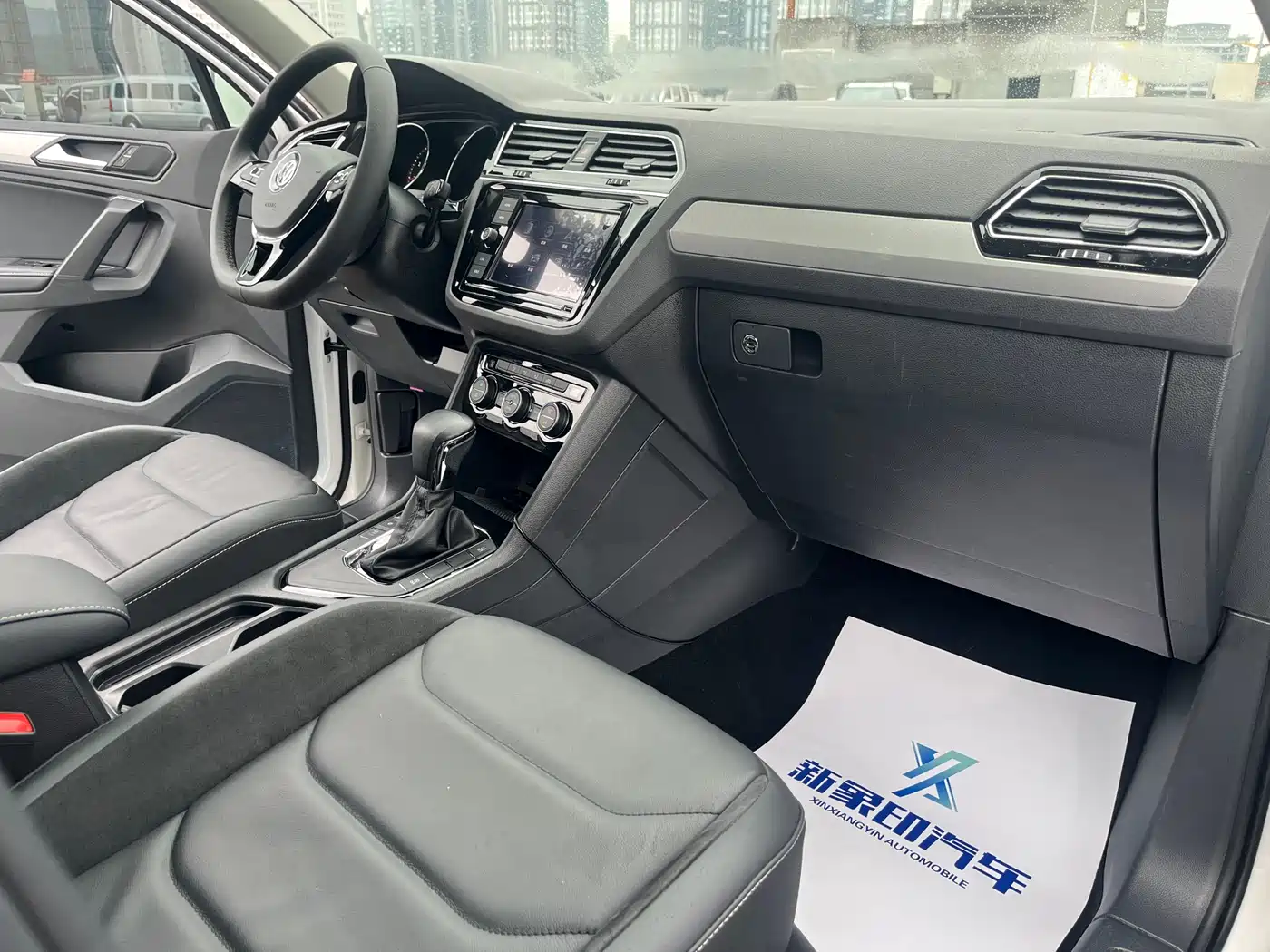 Volkswagen Tiguan L 2019 330TSI Automatic 2WD Panorama Comfort Edition China VI фото 8