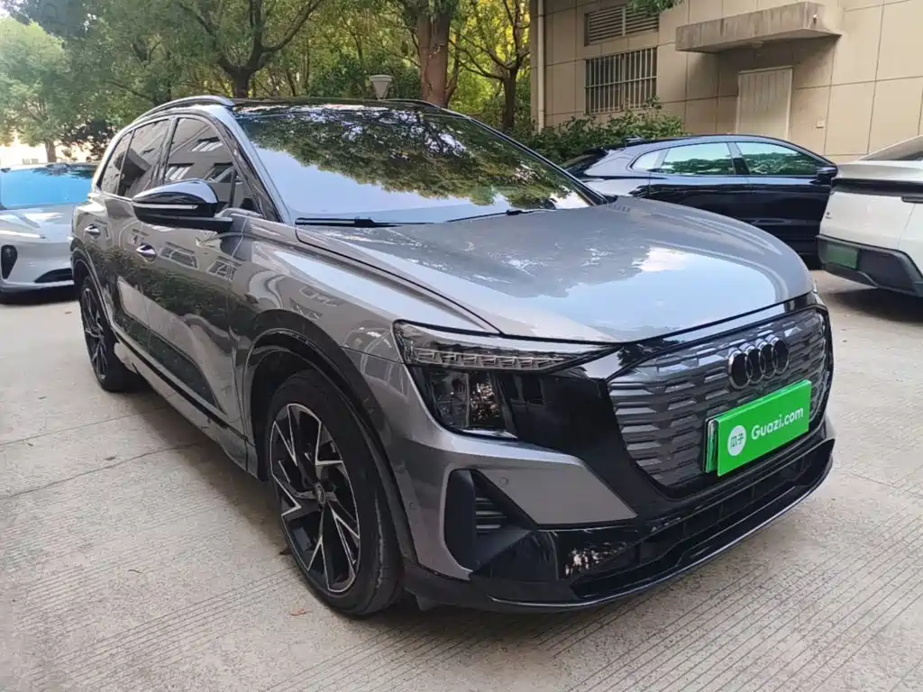 Audi Q5 e-tron 2024 2022 50 e-tron quattro edition one Art Collection Edition