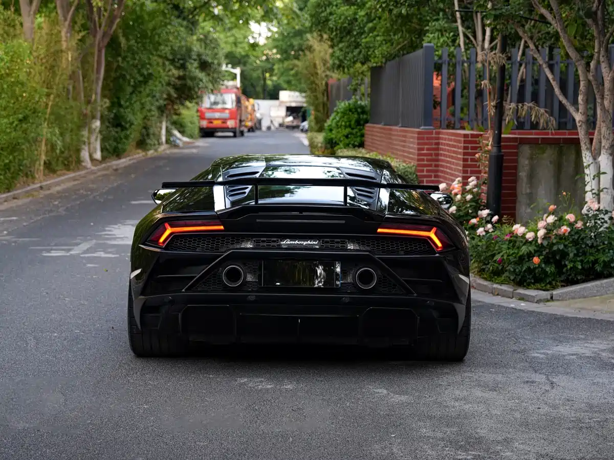 Lamborghini Huracán 2020 Huracán EVO RWD фото 6