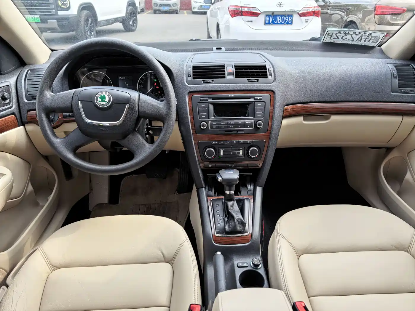Škoda Octavia 2013 1.6L Automatic Prestige Edition фото 7