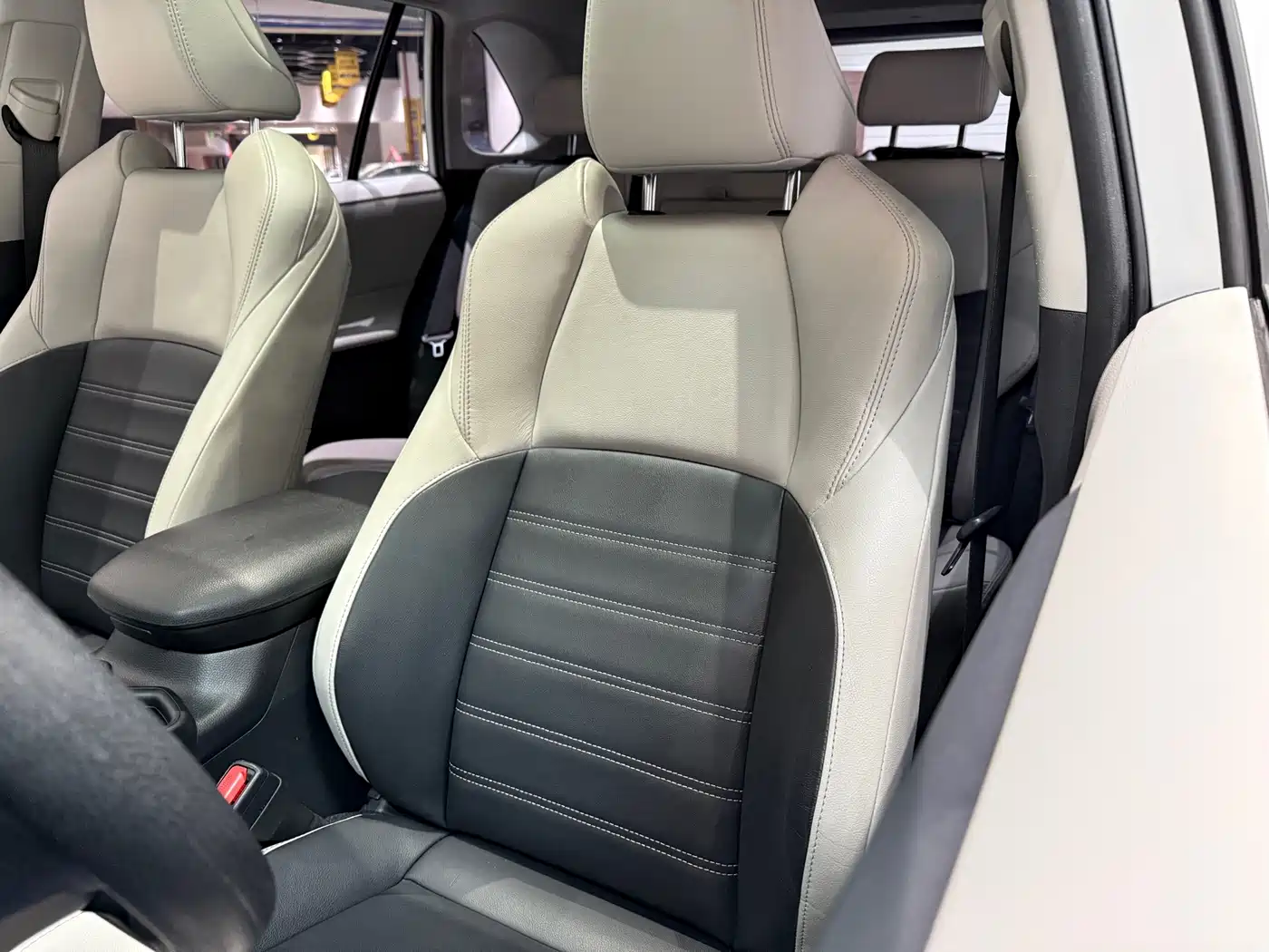 Toyota Wildlander 2020 2020 2.0L CVT AWD Luxury Edition