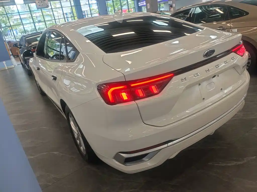Ford Mondeo 2025 2025 1.5T EcoBoost Elegance