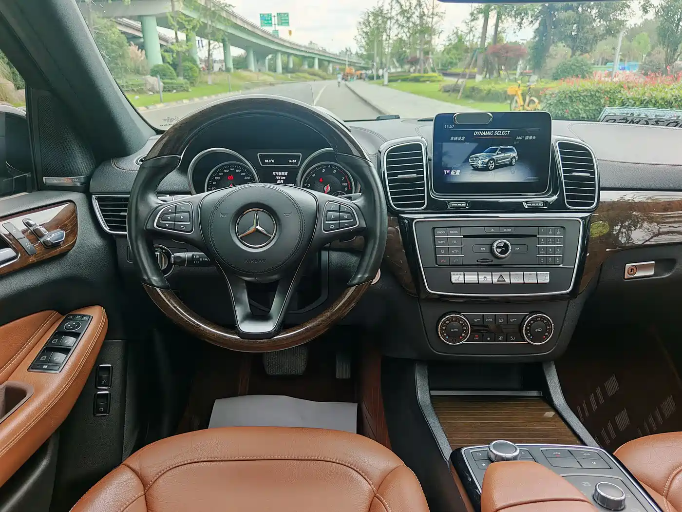 Mercedes-Benz GLS 2018 GLS 400 4MATIC Luxury фото 9