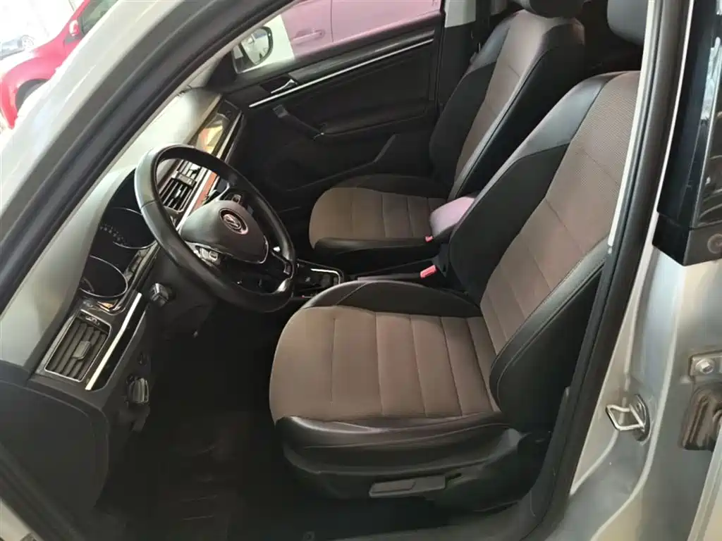 Volkswagen C-TREK 2018 1.5L Automatic Comfort фото 15