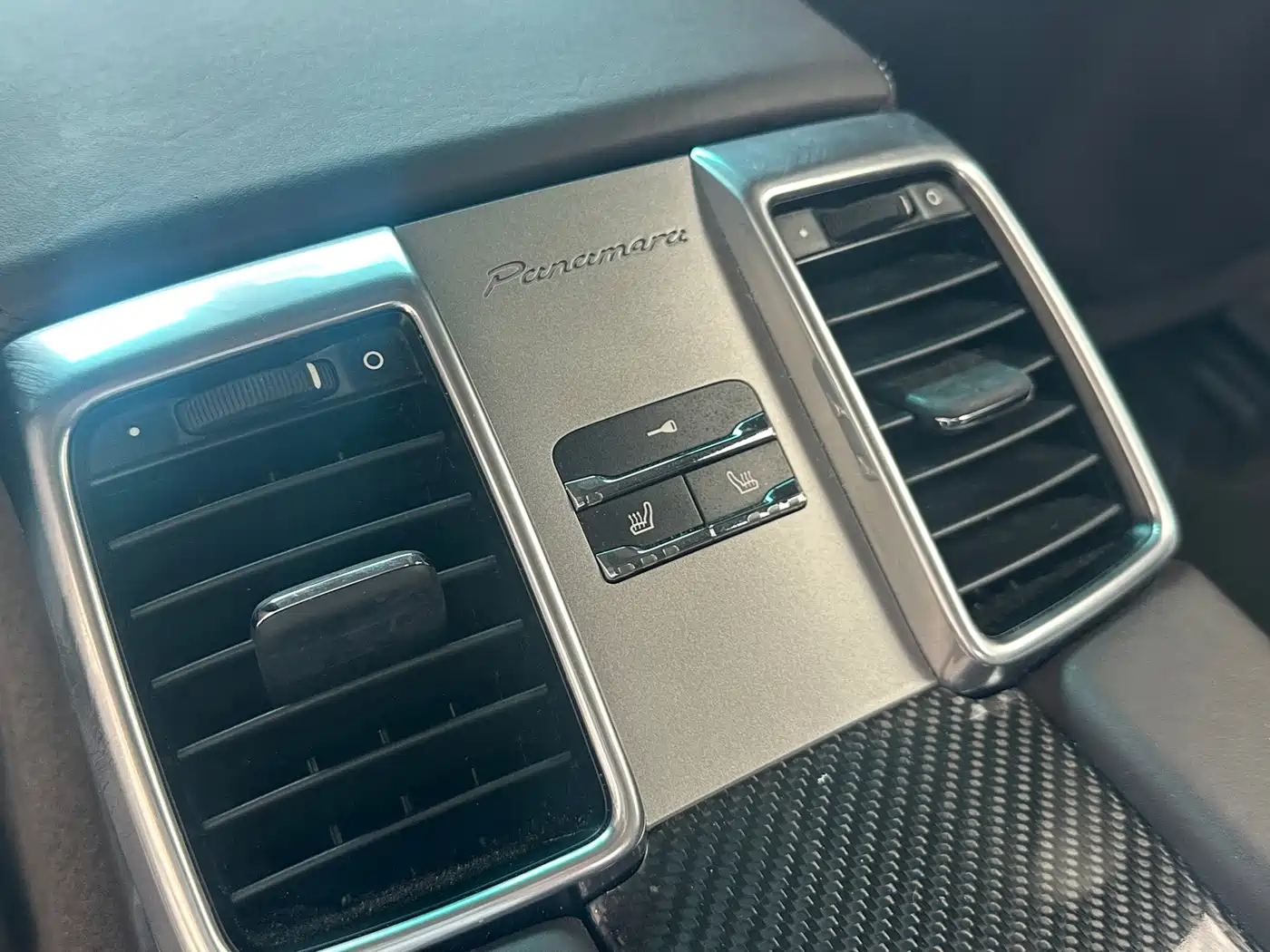 Porsche Panamera 2010 2010 Panamera 4 3.6L