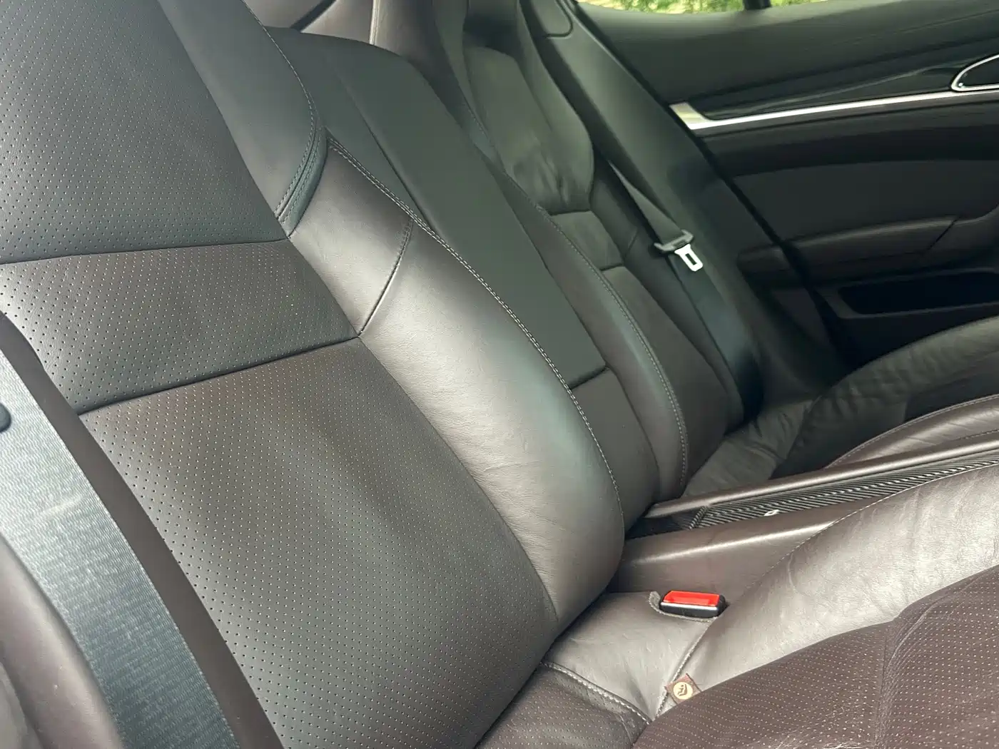 Porsche Panamera 2010 2010 Panamera 4 3.6L