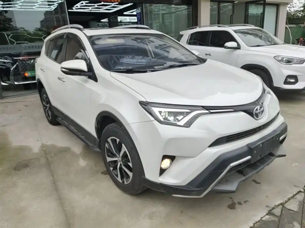Toyota RAV4 Rongfang 2019 2.0L CVT 2WD Zhishang Edition China VI фото 4
