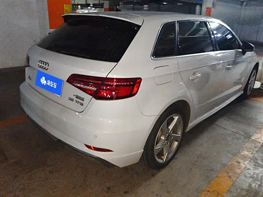 Audi A3 2019 Sportback 35 TFSI Fashion China VI фото 3