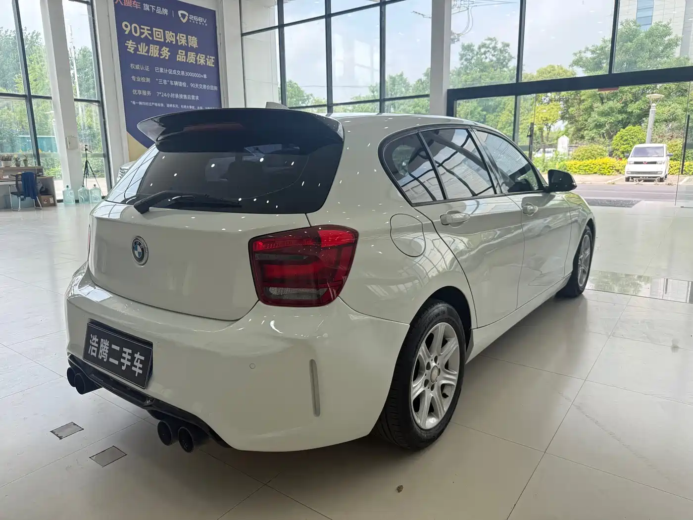 BMW 1 Series (Import) 2013 Facelift 116i Leading Model фото 7