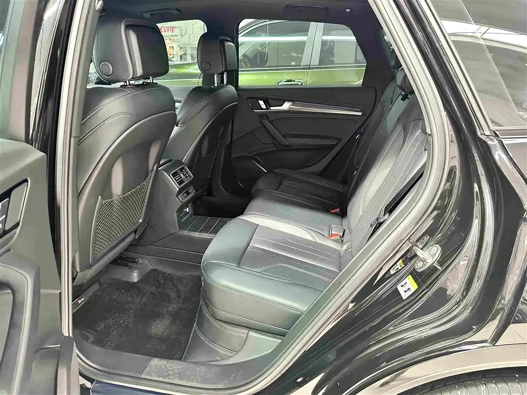 Audi Q5L 2026 2025 Model Year Facelift 45th Anniversary Edition 40 TFSI Luxury Dynamic