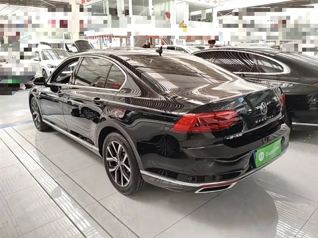 Volkswagen Magotan 2020 330TSI DSG Luxury фото 5