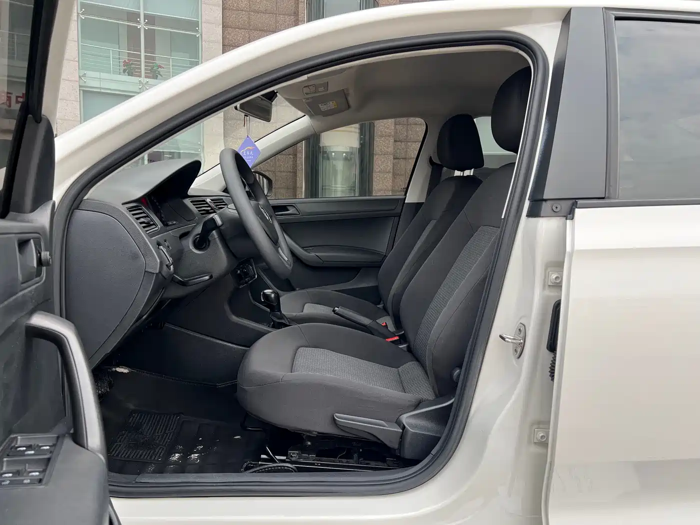 Volkswagen Santana 2016 1.6L Automatic Trend Edition фото 8