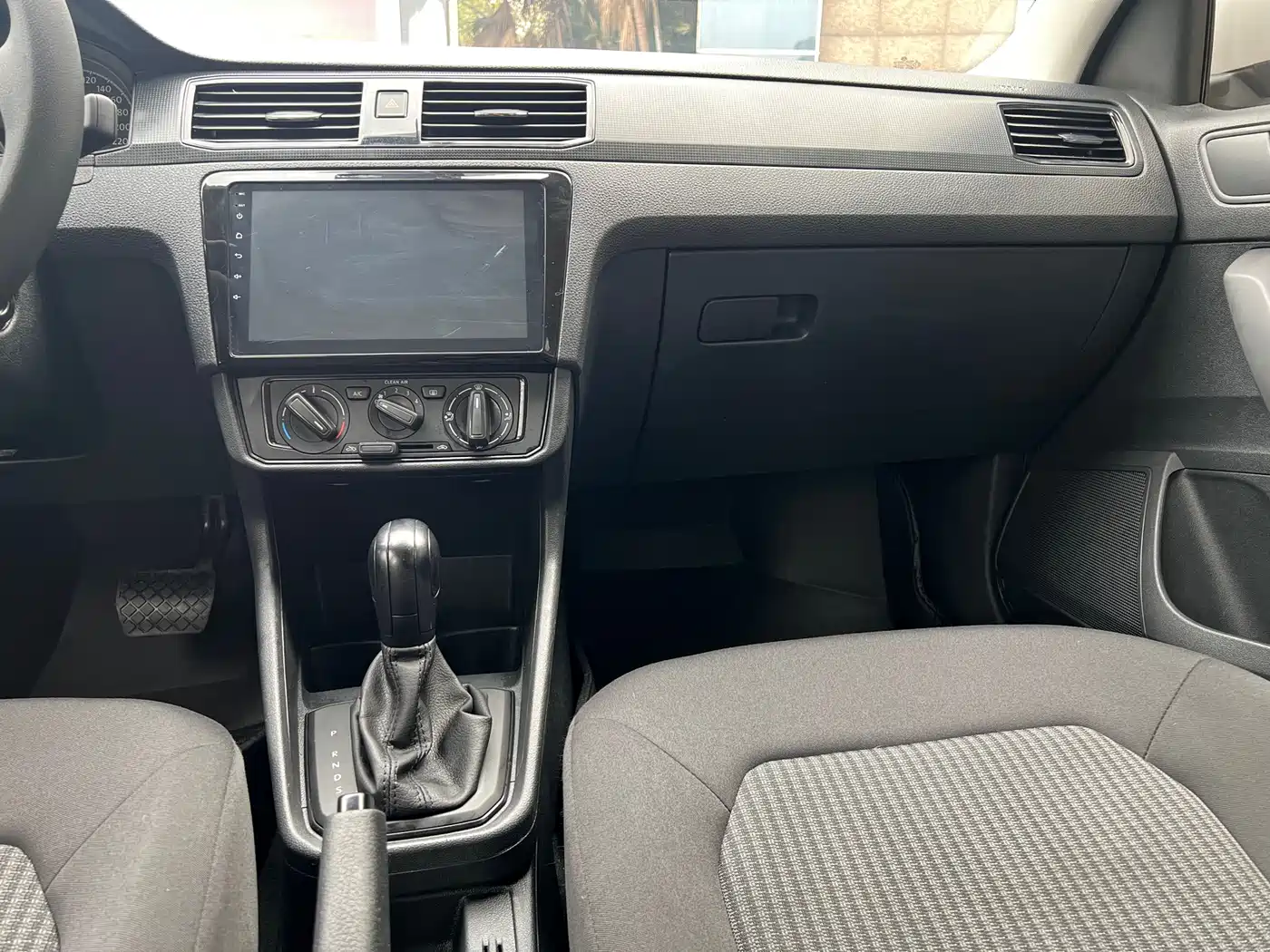 Volkswagen Santana 2016 1.6L Automatic Trend Edition фото 16