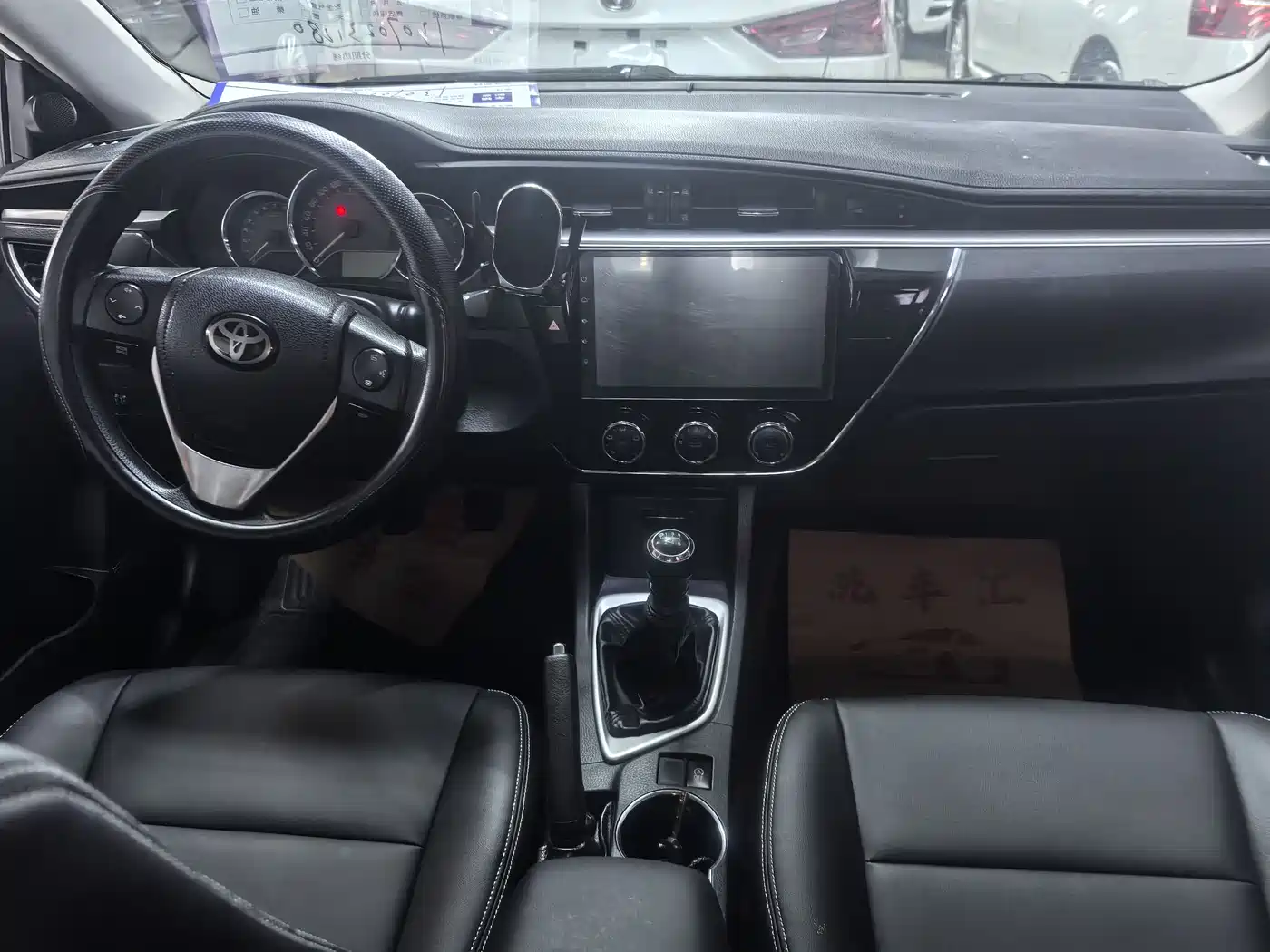 Toyota Corolla 2017 1.2T Manual GL фото 12
