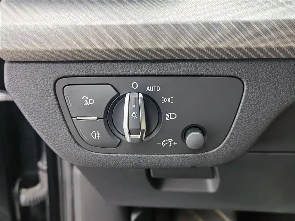 Audi Q5L 2020 45 TFSI Exclusive Fashion фото 21