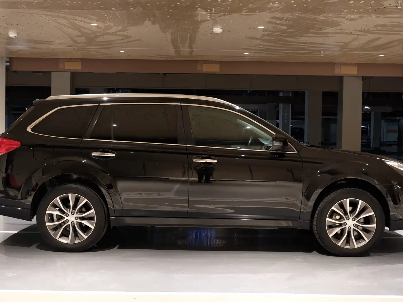 Subaru Outback 2012 2.5i Luxury Navigation Edition фото 34