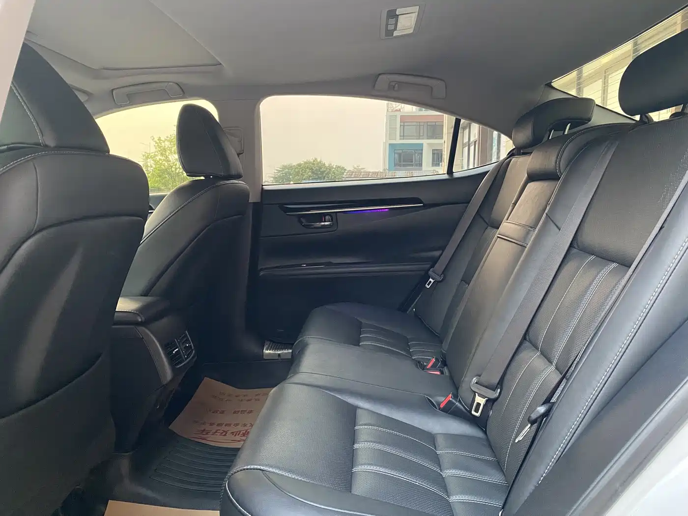 Lexus ES 2015 200 Elite Edition фото 7