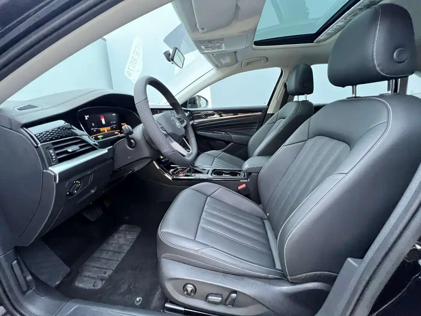 Volkswagen Passat 2022 280TSI Business Edition фото 15