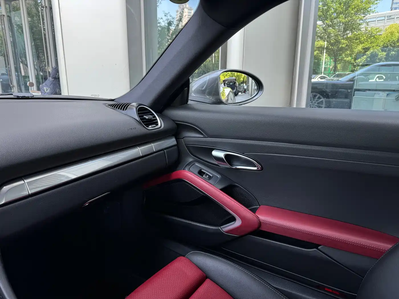 Porsche 718 2016 Cayman 2.0T фото 20