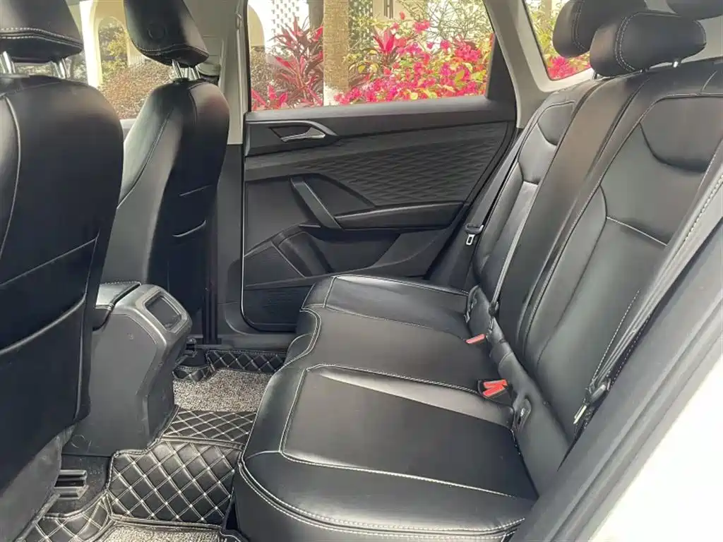 VOLKSWAGEN TUYUE